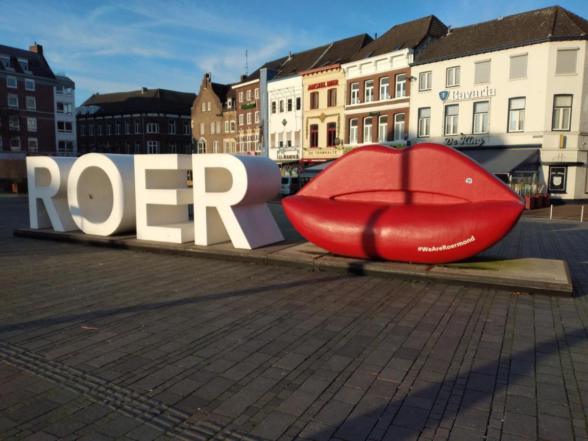 Stadswoning Roermond Exterior photo